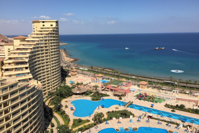 Day tour to Red sea El Ain Sohkna from Cairo
