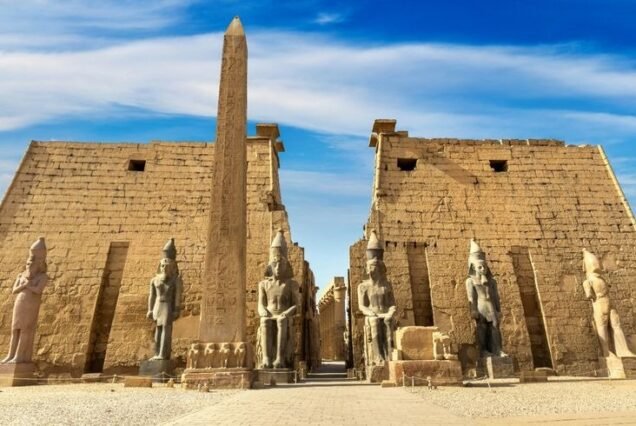 3 nights 4 days private tour Luxor, giza pyramids, alexandria, GEM